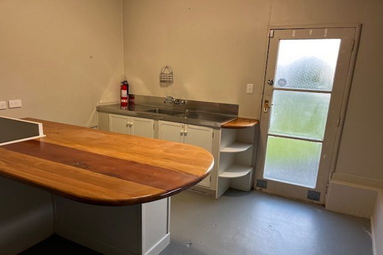 Photo of property in 24 Stanley Road, Glenfield, Auckland, 0629