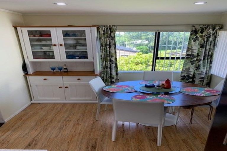 Photo of property in 12 Flamingo Court, Goodwood Heights, Auckland, 2105