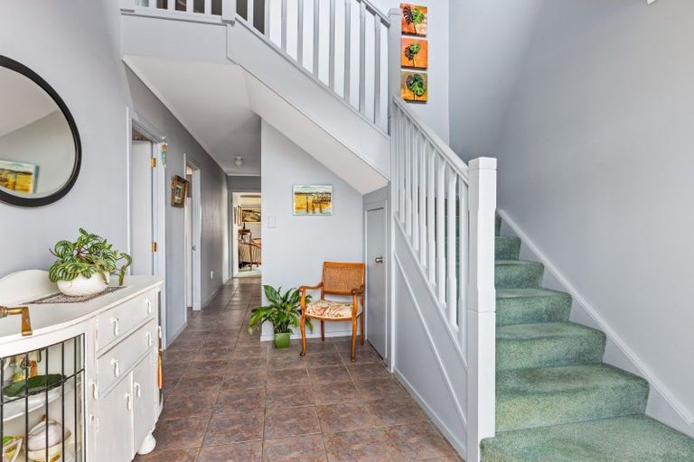 Photo of property in 2/25 Nukumea, Orewa, 0931