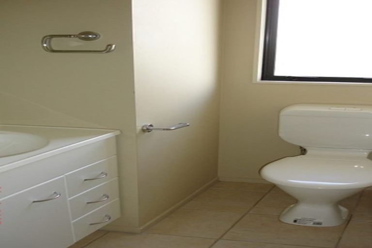 Photo of property in 44 Killybegs Drive, Pinehill, Auckland, 0632