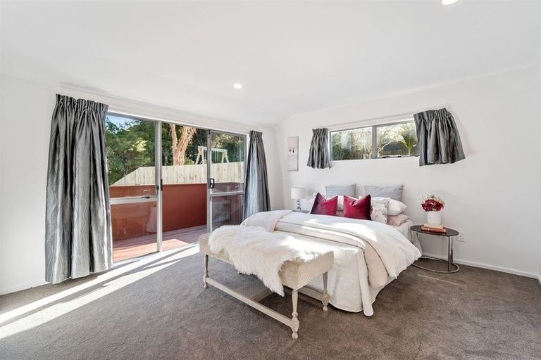 Photo of property in 6 Elsfield Place, Torbay, Auckland, 0630