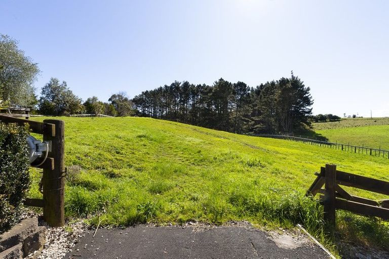 Photo of property in 56 Nandina Lane, Pukekohe, 2120