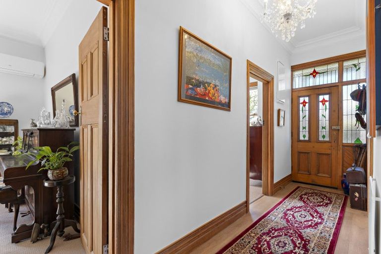 Photo of property in 27 Sackville Street, Martinborough, 5711