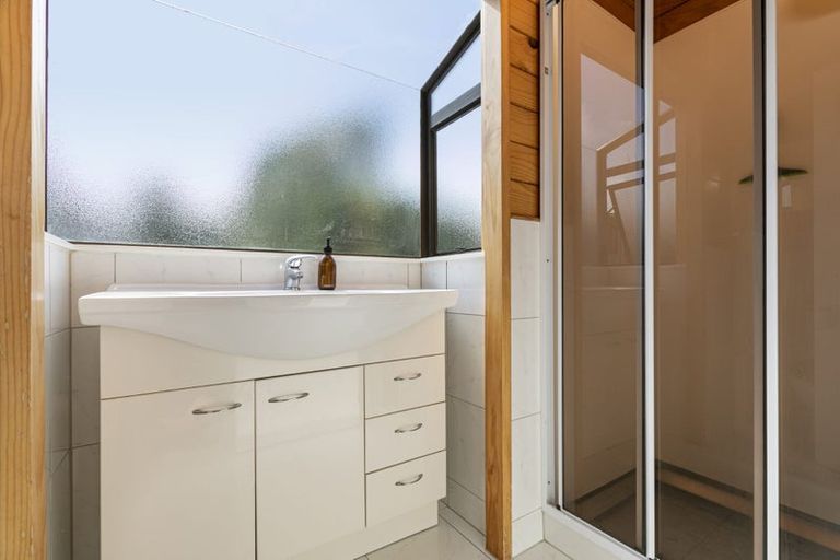 Photo of property in 7 Chardon Place, Henderson, Auckland, 0612