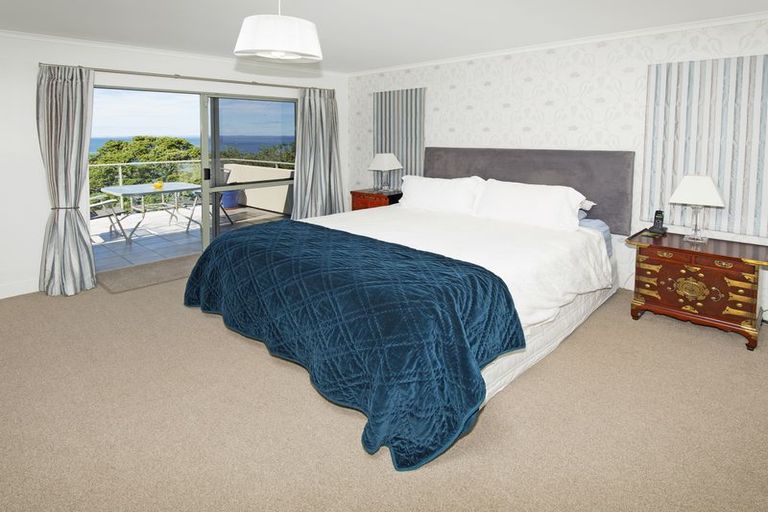 Photo of property in 989 Whangaparaoa Road, Tindalls Beach, Whangaparaoa, 0930