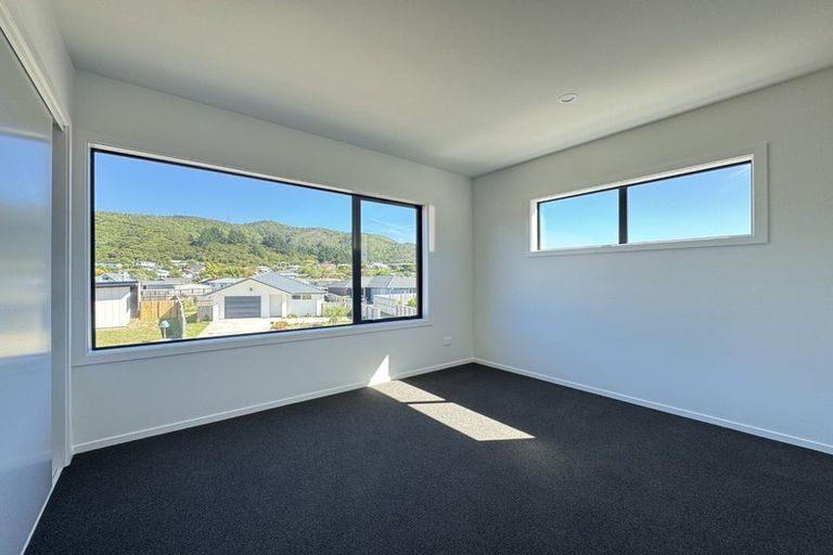 Photo of property in 15 Te Ara O Toroa, Wainuiomata, Lower Hutt, 5014