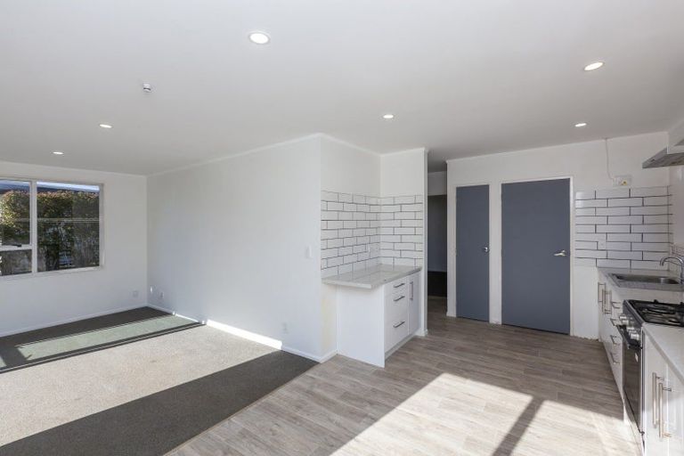 Photo of property in 2/11 Rimu Road, Raumati Beach, Paraparaumu, 5032