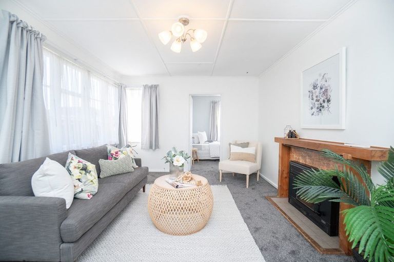 Photo of property in 48 Upham Terrace, Roslyn, Palmerston North, 4414
