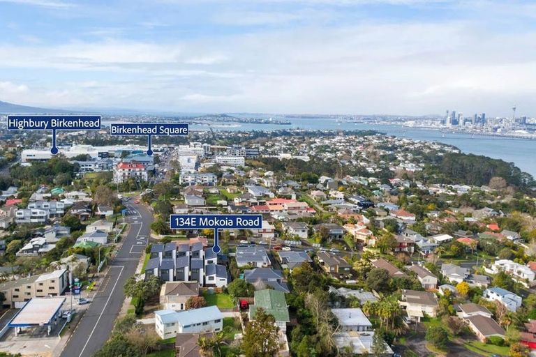 Photo of property in 134e Mokoia Road, Chatswood, Auckland, 0626