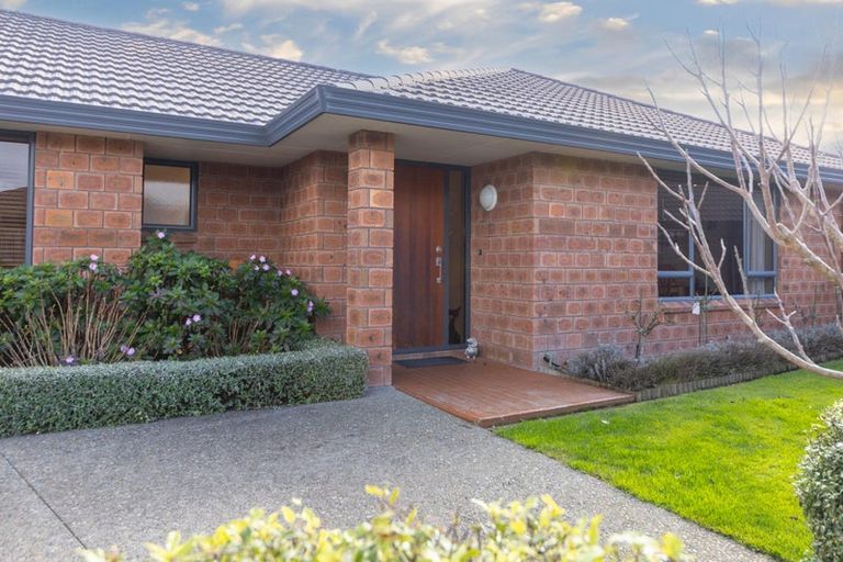 Photo of property in 48 Tennyson Avenue, Kelvin Grove, Palmerston North, 4414