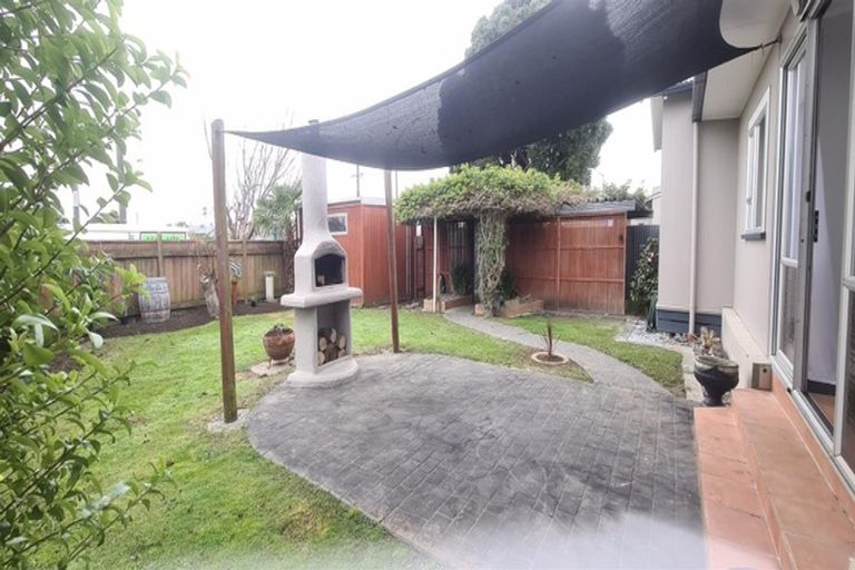 Photo of property in 81 Meeanee Road, Taradale, Napier, 4112