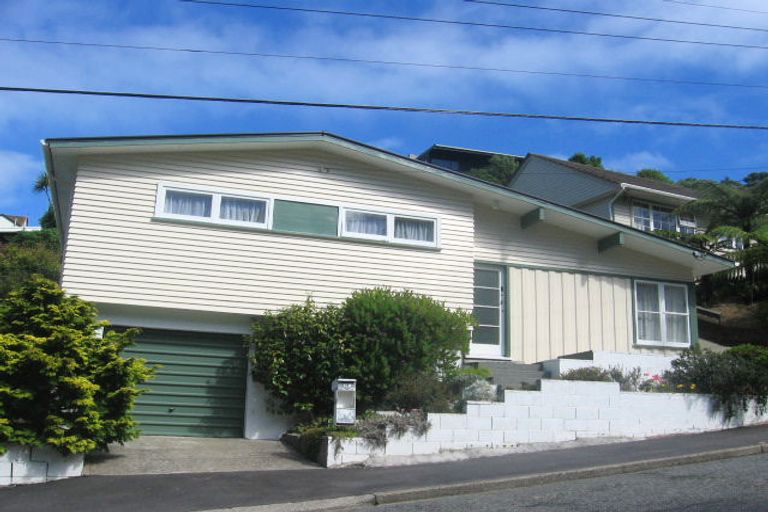 Photo of property in 77 Awarua Street, Ngaio, Wellington, 6035