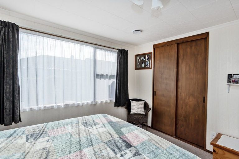 Photo of property in 14 Craig Street, Waikiwi, Invercargill, 9810