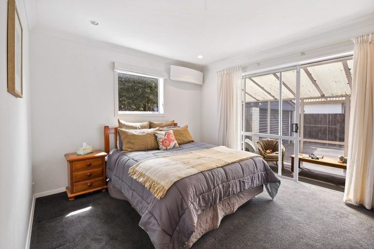 Photo of property in 41 Waratah Street, Avondale, Christchurch, 8061