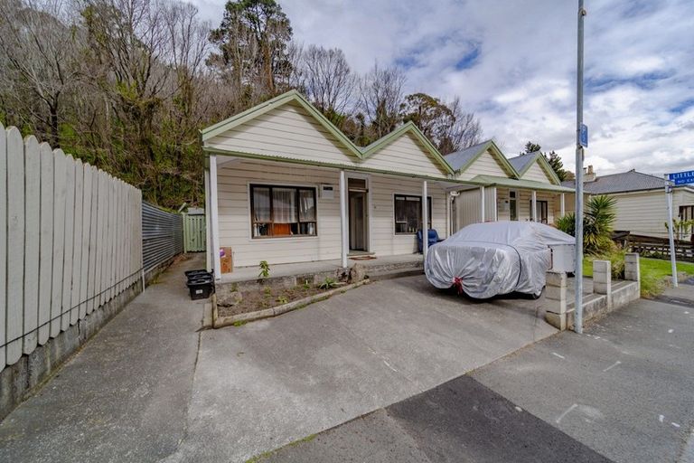 Photo of property in 19 Main Street, Hospital Hill, Napier, 4110