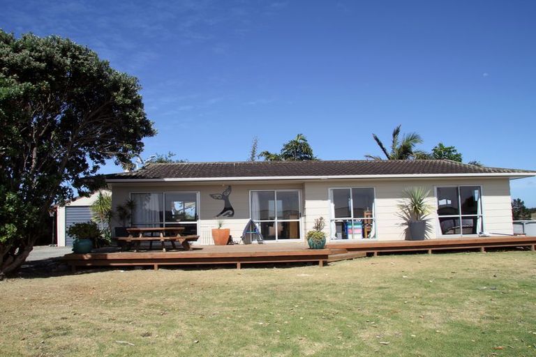Photo of property in 2 Harrys Lane, Pukenui, 0484