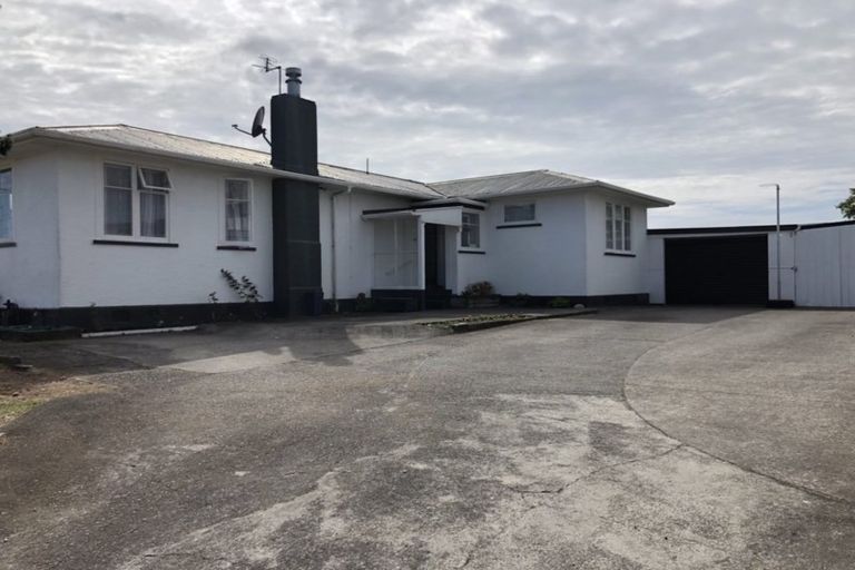 Photo of property in 7 Raleigh Street, Waitara, 4320