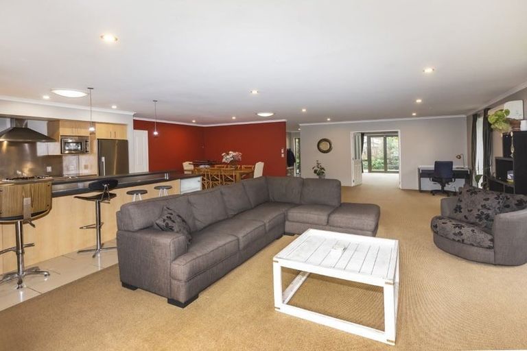 Photo of property in 12 Fuchsia Place, Halswell, Christchurch, 8025