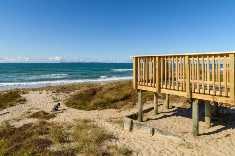 Photo of property in 46 Carrington Drive, Papamoa Beach, Papamoa, 3118