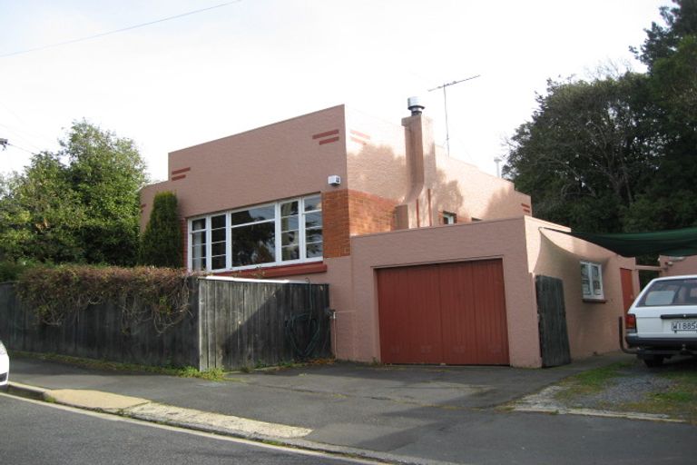 Photo of property in 1 Avon Street, Roslyn, Dunedin, 9010