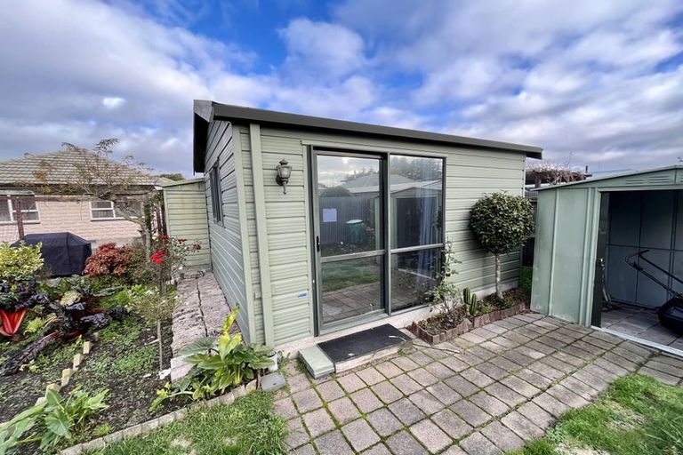 Photo of property in 14 Camellia Place, Hamilton Lake, Hamilton, 3204