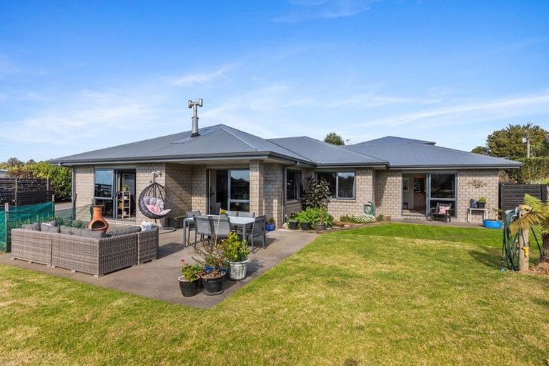 Photo of property in 21b Heta Road, Highlands Park, New Plymouth, 4312