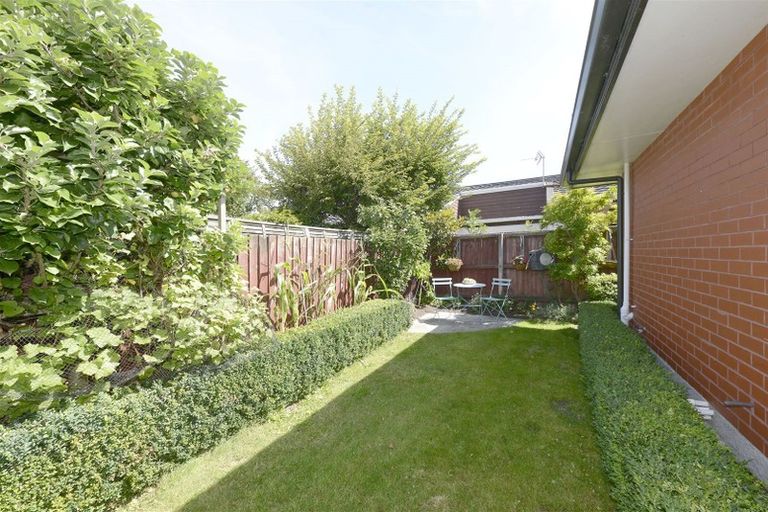 Photo of property in 1 Thorrington Road, Cashmere, Christchurch, 8022