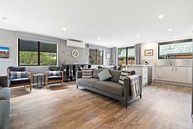 Photo of property in 6 Marsh Place, Cromwell, 9310