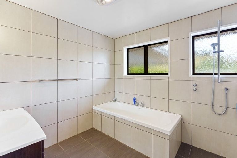 Photo of property in 185 Waitohu Valley Road, Otaki, 5583