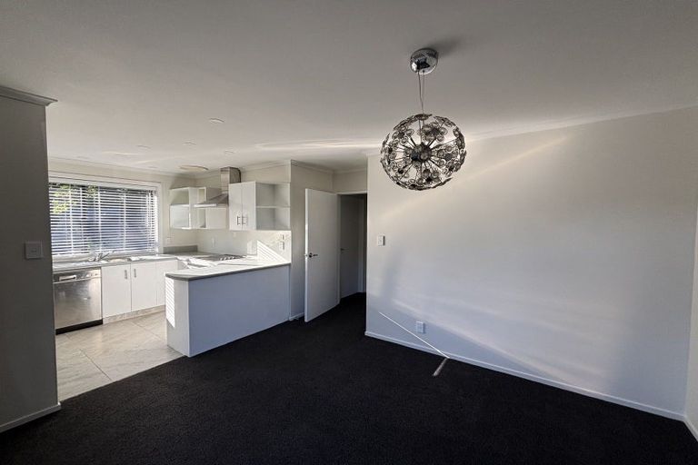 Photo of property in 1/6 Calverton Place, Halswell, Christchurch, 8025