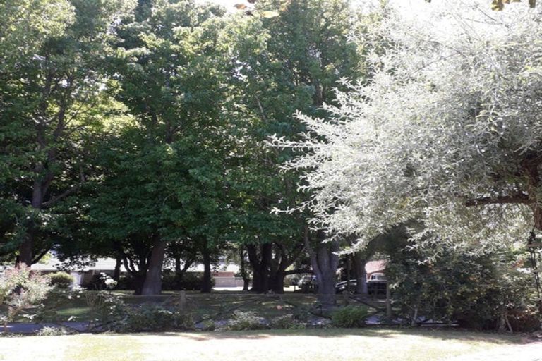 Photo of property in 21 Siska Place, Upper Riccarton, Christchurch, 8041