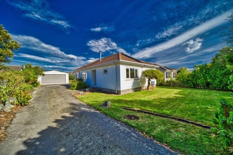 Photo of property in 17 Leistrella Road, Hoon Hay, Christchurch, 8025