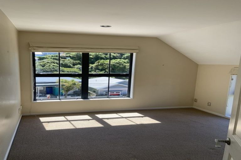 Photo of property in 51b Todman Street, Brooklyn, Wellington, 6021