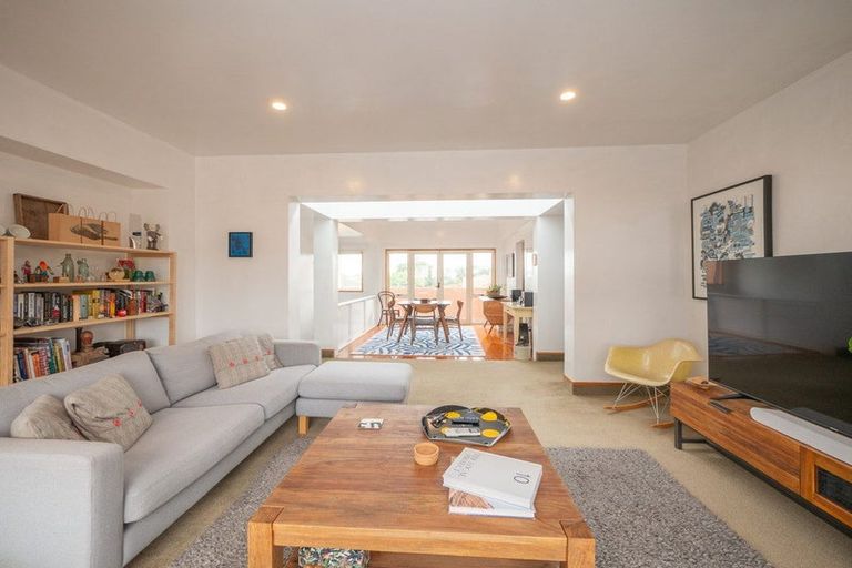 Photo of property in 64 Drivers Road, Maori Hill, Dunedin, 9010