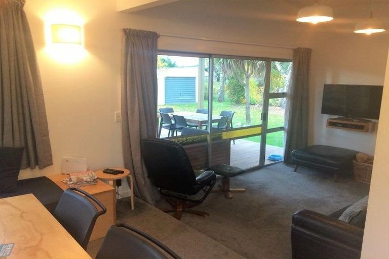 Photo of property in 6 Frye Crescent, Albert Town, Wanaka, 9305