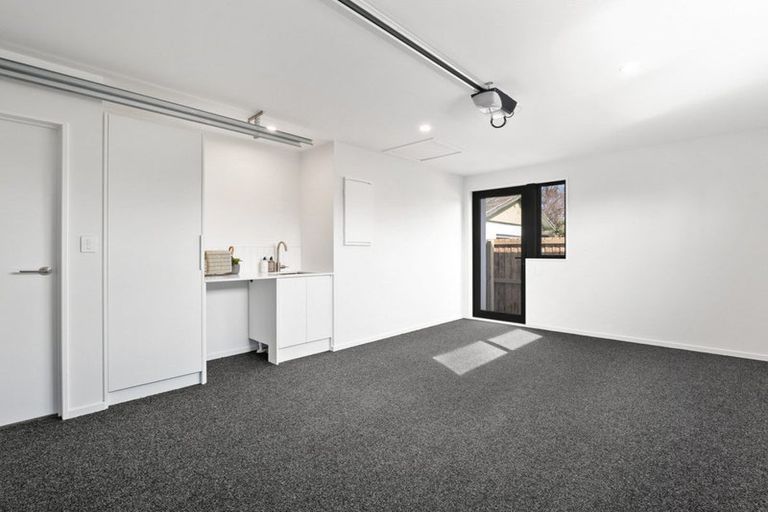 Photo of property in 2/8 Larch Place, Casebrook, Christchurch, 8051