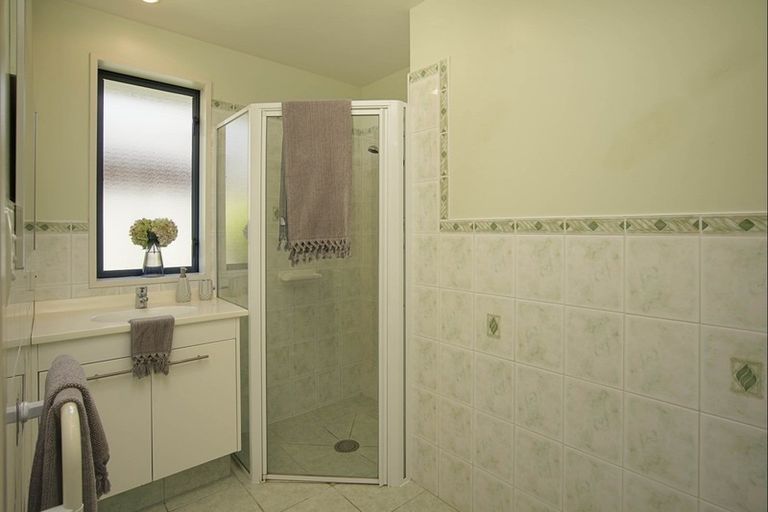 Photo of property in 2 Ashdonleigh Grove, Stoke, Nelson, 7011