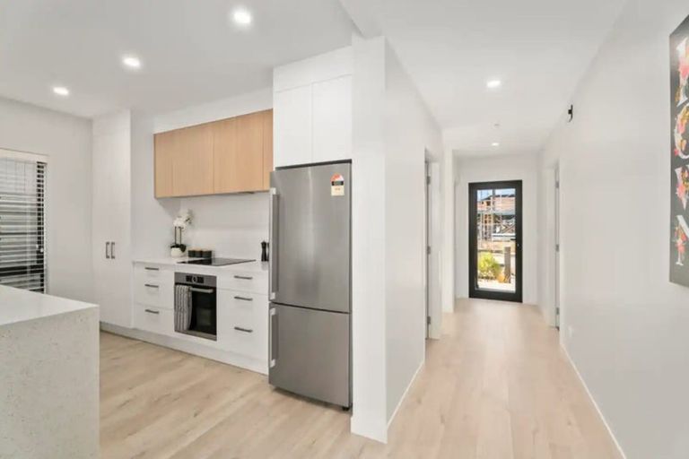 Photo of property in 27 Mulholland Drive, Jacks Point, 9371