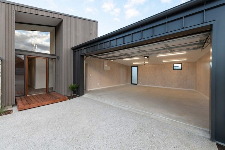 Photo of property in 3 Mcdonald Street, Wanaka, 9305