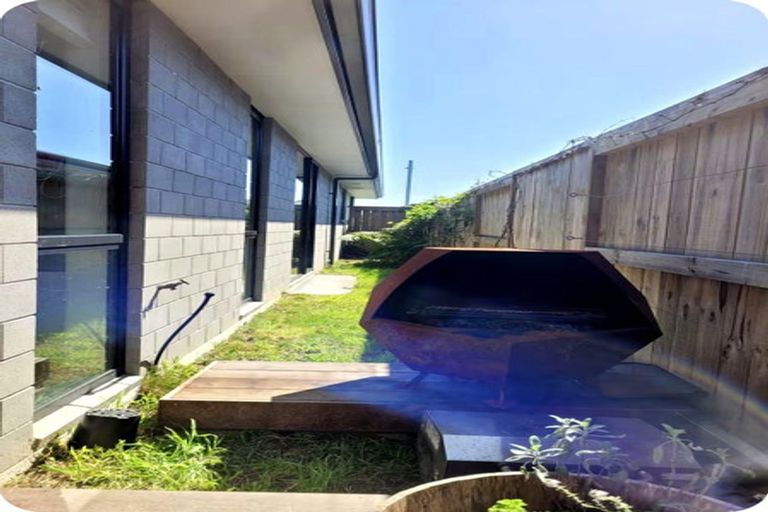 Photo of property in 41 Hills View Drive, Papamoa, 3118