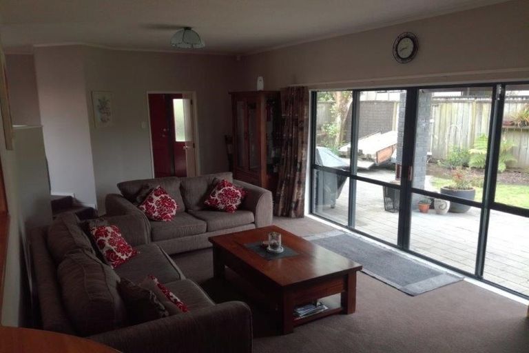 Photo of property in 17 Moreland Avenue, Pukete, Hamilton, 3200