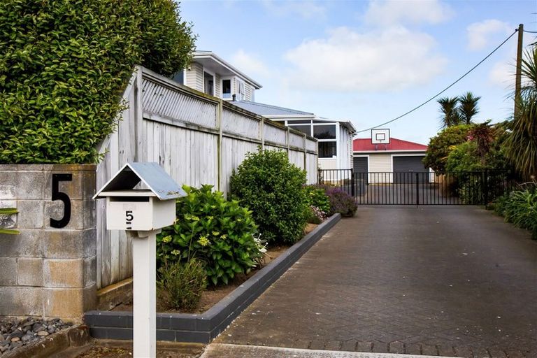 Photo of property in 5 Rata Street, Hawera, 4610