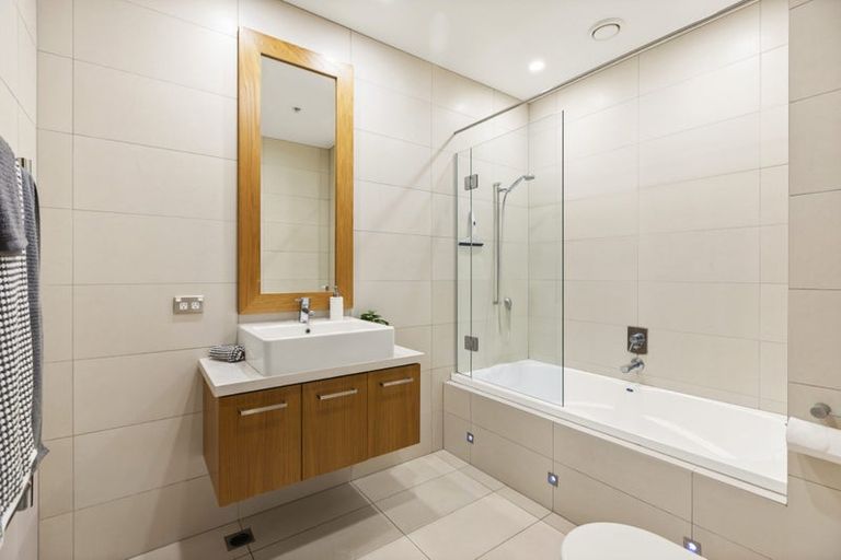 Photo of property in Chaffers Dock, 404/22 Herd Street, Te Aro, Wellington, 6011