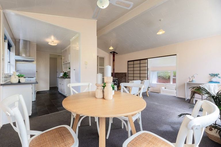 Photo of property in 13 Hicks Crescent, Waikanae Beach, Waikanae, 5036