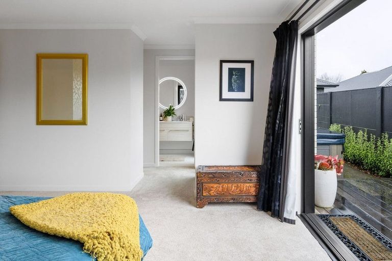 Photo of property in 14 Ruge Court, Cambridge, 3434