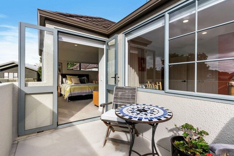 Photo of property in 31a Oakwood Grove, Eastern Beach, Auckland, 2012