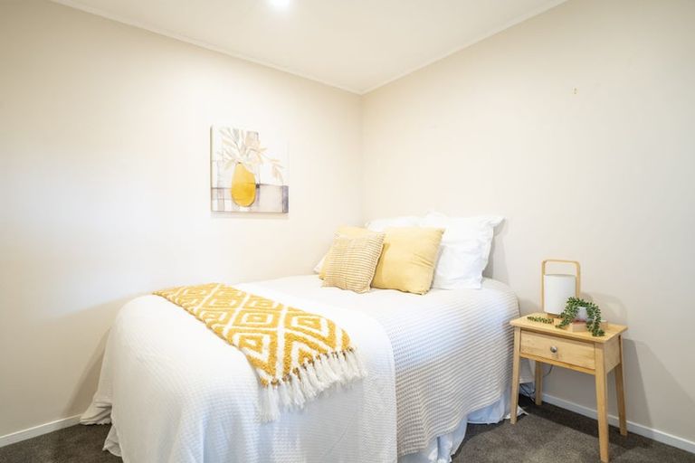 Photo of property in 15b Lenox Grove, Johnsonville, Wellington, 6037