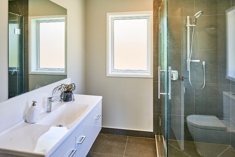 Photo of property in 113 Queen Charlotte Drive, Aotea, Porirua, 5024