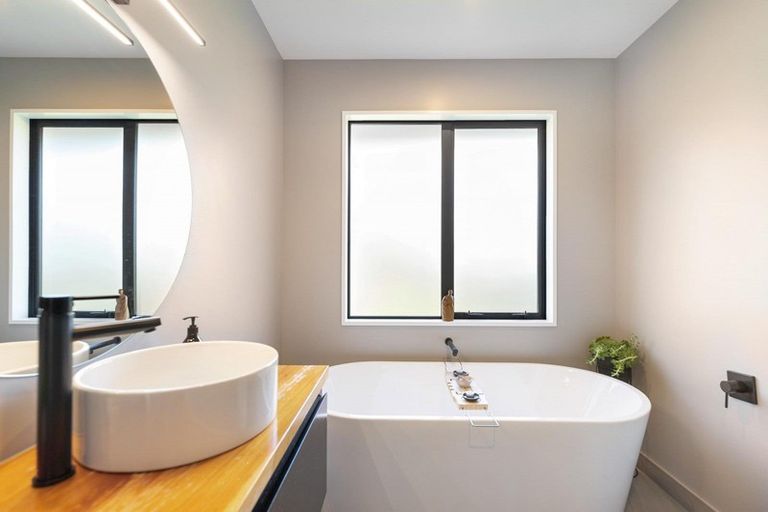 Photo of property in 9 Wren Street, Albert Town, Wanaka, 9305