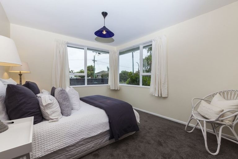 Photo of property in 369 Mairehau Road, Parklands, Christchurch, 8083